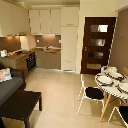 Inb Banishora Spot Sofya